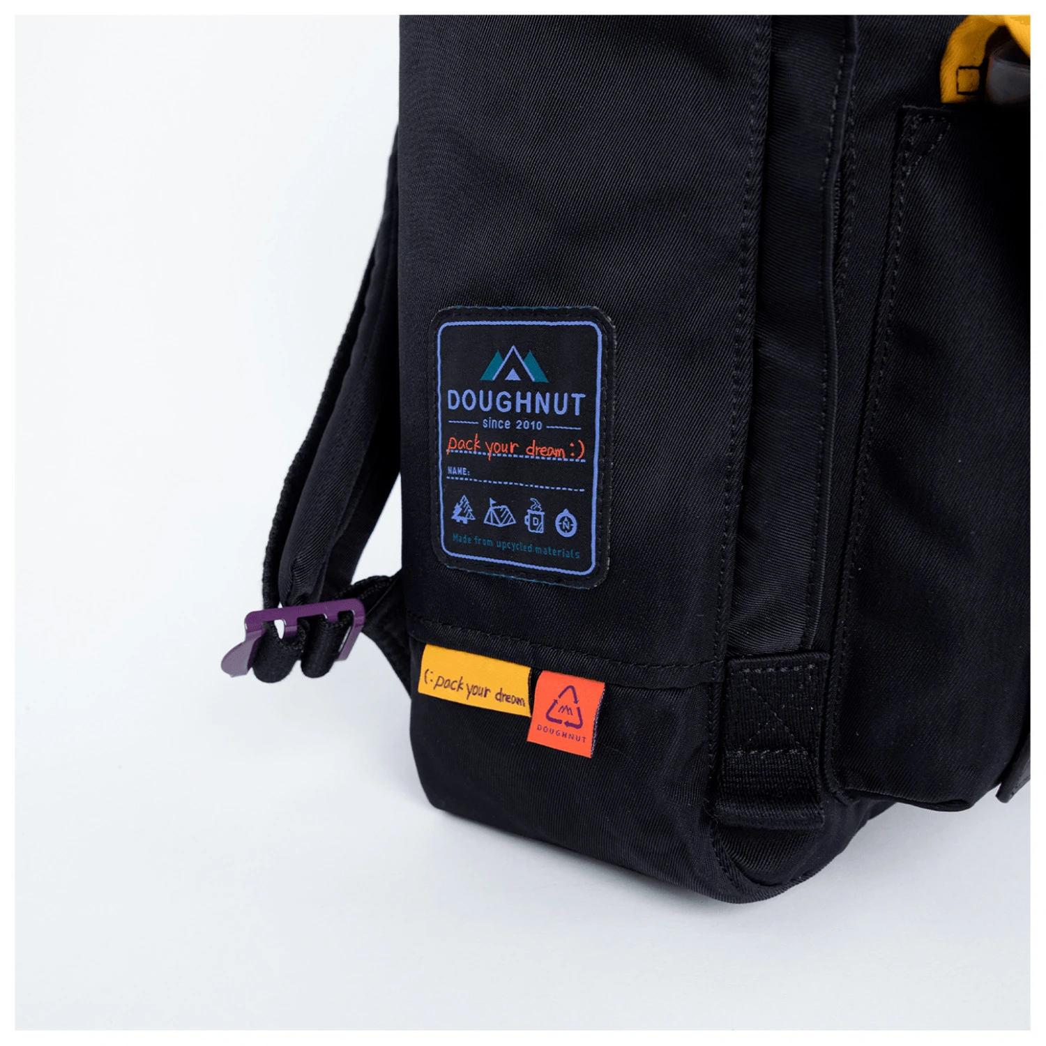 Doughnut Macaroon Happy Camper 16 - Daypack 5 Doughnut Macaroon Happy Camper 16 - Daypack – Bild 5