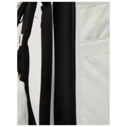 Pinqponq Komut 32 - Daypack 22 Pinqponq Komut 32 - Daypack -Freien Camping Geschäft pinqponq komut 32 daypack detail 10